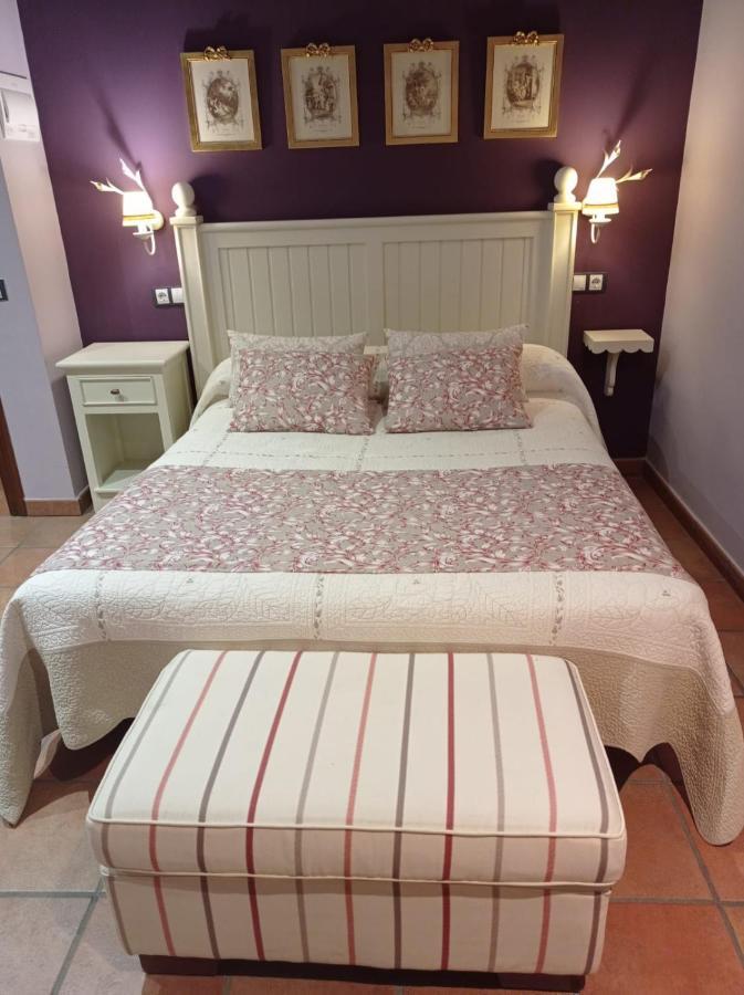 Hotel El Cuartel De Lugueros Zewnętrze zdjęcie